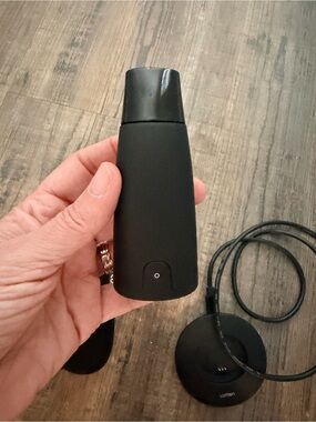 Lumen Metabolism Tracker Breath Analyzer Smart Weight Loss Device Black